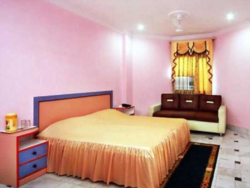 Oyo 9629 Near Taj Mahal آغْرا المظهر الخارجي الصورة